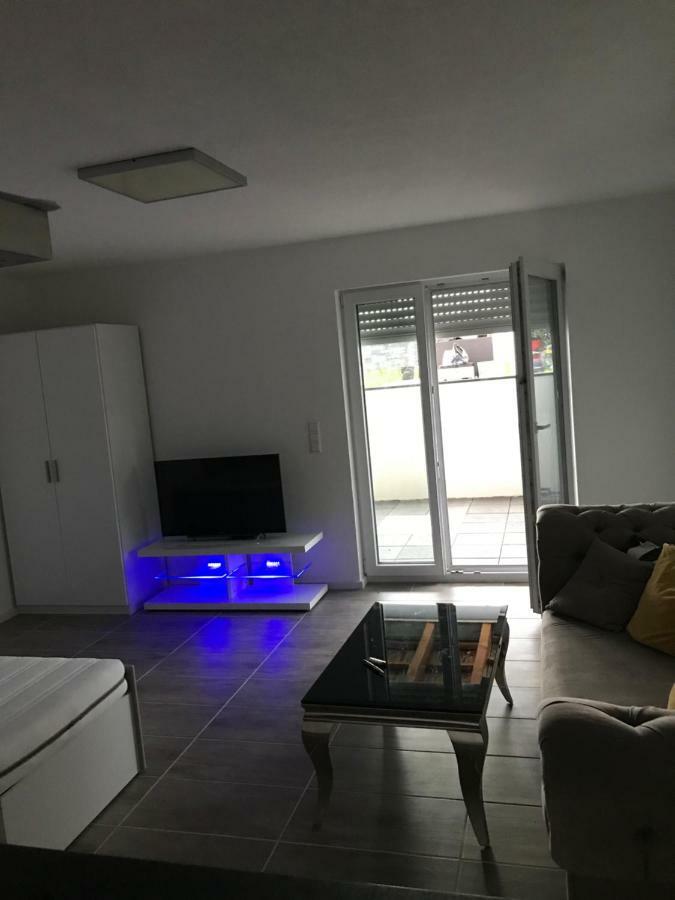 Einliegerwohnung Mit Terrasse FDH Exterior foto
